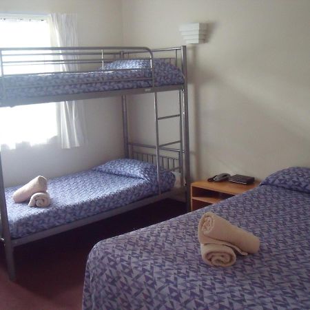 הייסטינגס Anvil Court Motor Lodge מראה חיצוני תמונה